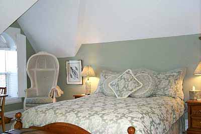 Pine Room, Alanbury House BandB, downtown Ottawa