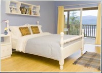 Dogwood Suite, Sechelt Inlet Oceanfront Bed and Breakfast